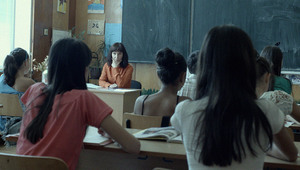 Маргита Гошева в ролята на учителка в "Урок" (2014)