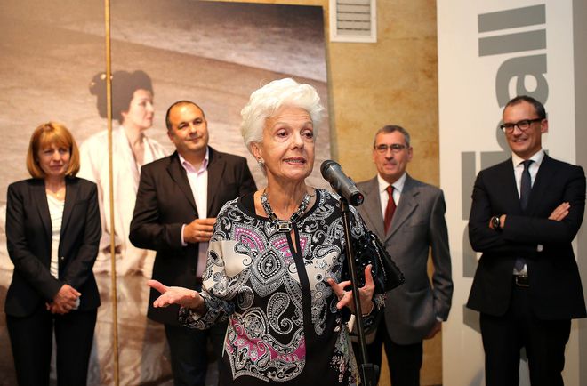 Райна Кабаиванска - Божествената