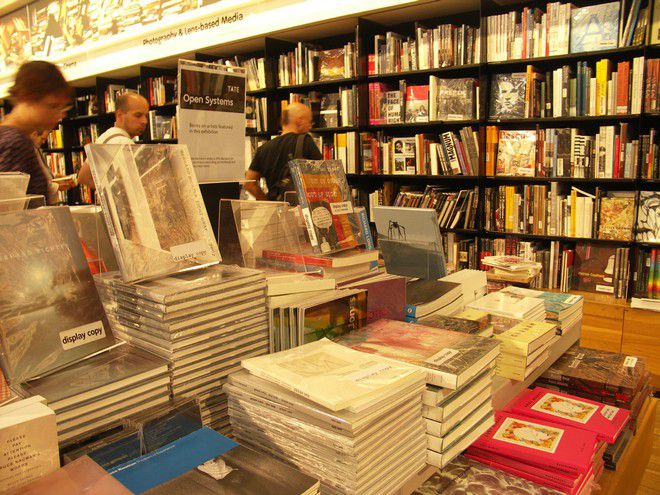 Книжарницата - любимото място на всеки книгоман