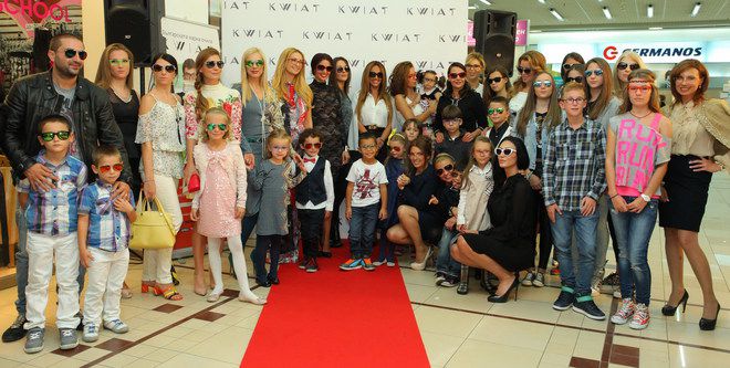 Известни българи и техните деца в ревю на очила