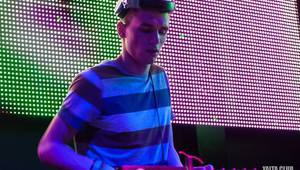 Парти със Стефан Попов в "Ялта"