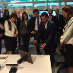 Росен Плевнелиев разглежда иновационния център на HP в Женева