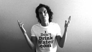 Мъжът, който не пие никакви течности