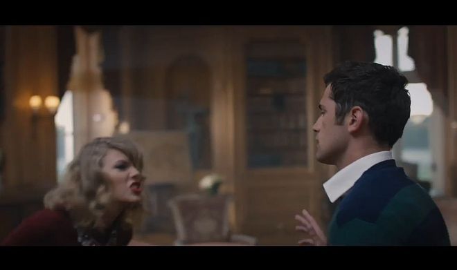Тейлър Суифт и Шон О'При в клипа Blank Space