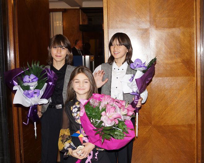 Крисия, Хасан и Ибрахим, посрещнати на родна земя