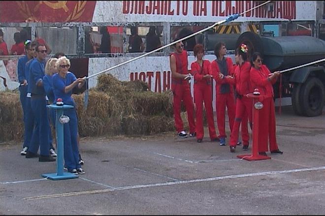 Камелия Тодорова и Йорданка Христова в различни отбори