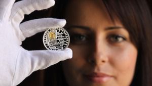 Монетата за 250 г. "История славянобългарска"