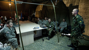 Български военнослужещи в мисия на НАТО