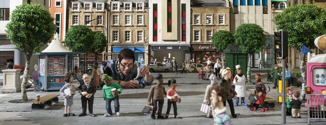 Аниматор на градския площад