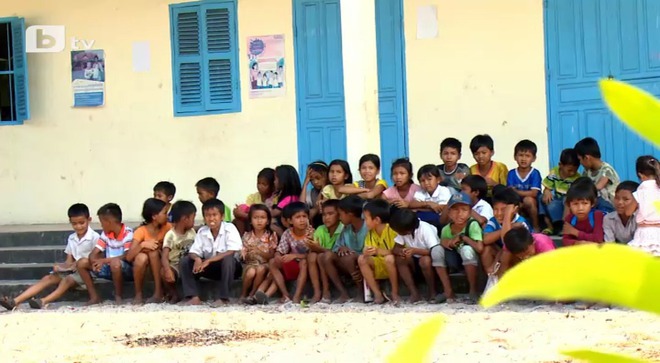 Как живеят децата в Камбоджа