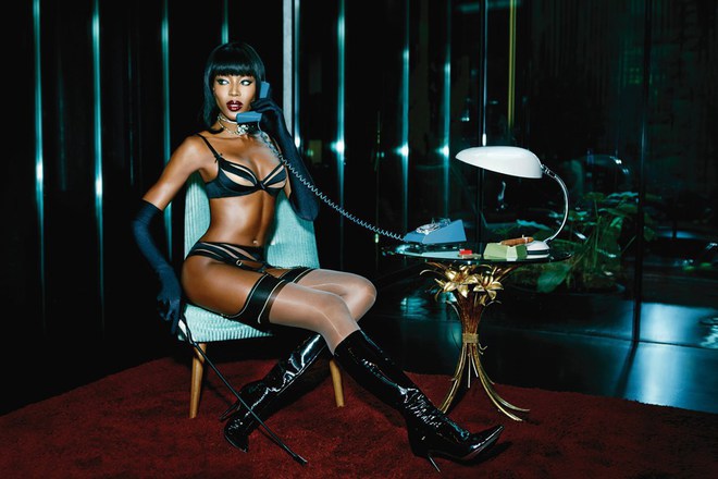 Naomi kembal po belyo za agent provocateur