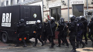 Френската полиция в акция