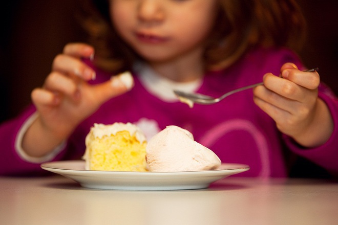 Spetsialnata vrazka dete sladkish