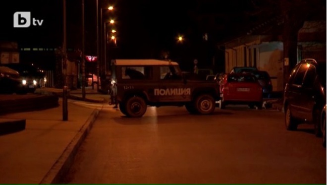 Полицията е обградила мястото на инцидента