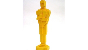 Режисьорът на "Лего: Филмът" си направи "Оскар" от... лего