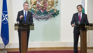 Йенс Столтенберг и Росен Плевнелиев на съвместната си пресконференция