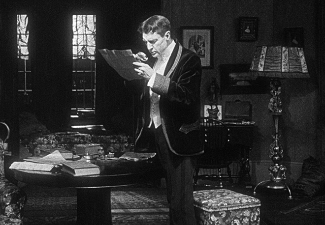 Уилям Жилет като Шерлок Холмс, 1916 г.