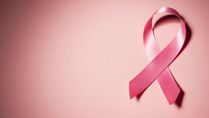 Символът на борбата с рака на гърдата