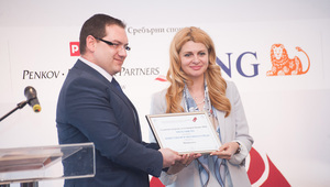 "Мтел" получават награда от зам.-министър Гуджеров