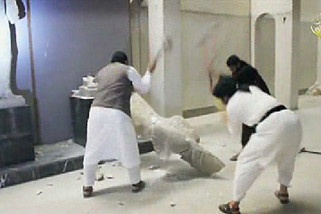 Dzhihadisti razbivat s chukove drevni artefakti