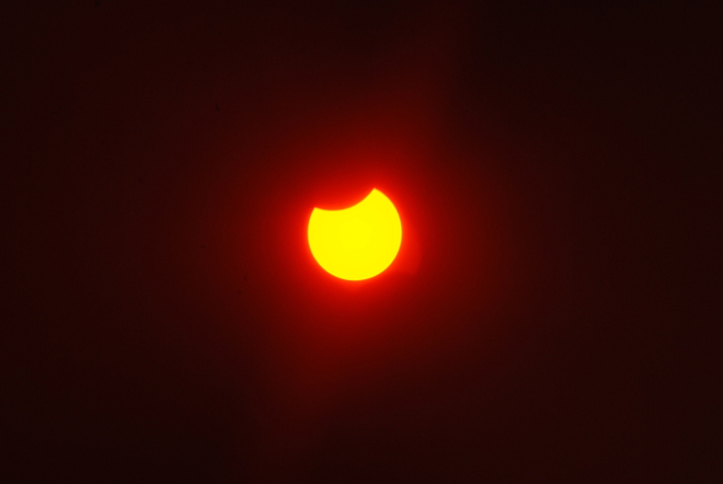 Слънчево затъмнение