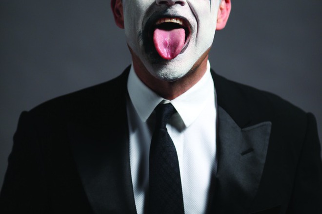 Robi uilyams s izplezen ezik