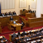 Президентът Плевнелиев говори пред парламента