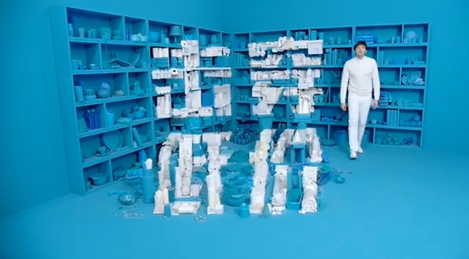 Рекламата на OK Go за Red Star Macalline