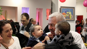 Д-р Атанас Щерев на детското парти за Благовещение
