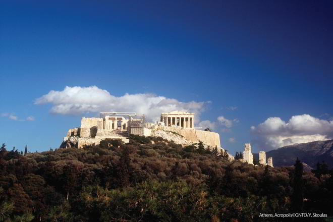 Атина, изглед към хълма на Акропола