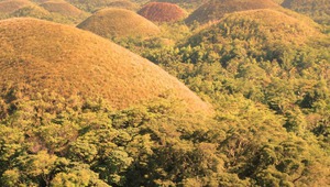Шоколадовите хълмове във Филипините