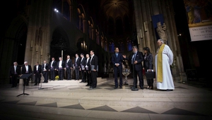 Хорът "Йоан Кукузел" в катедралата "Нотр Дам"