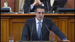 Светлин Танчев на парламентарната трибуна