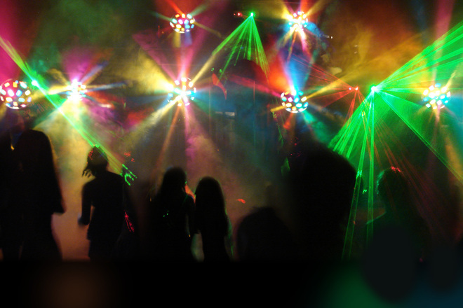 Mladezhite obichat da se zabavlyavat