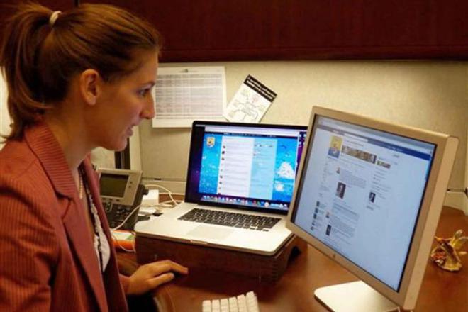 Kakvo tarsyat zhenite v internet