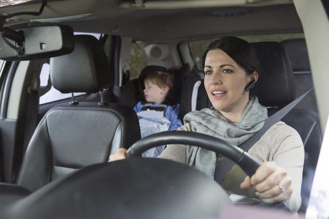 Ne govori zad volana dori s hendsfri