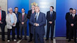 Борисов по време на пресконференцията след тристранката