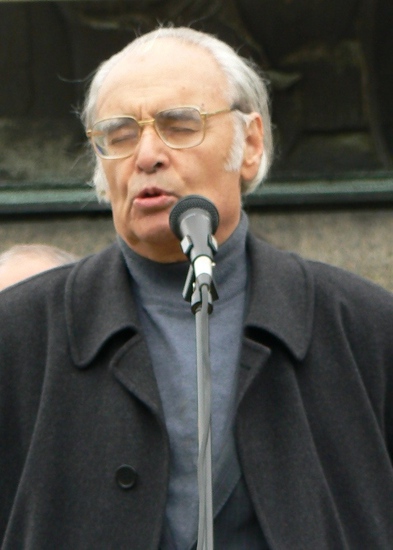 Акад. Антон Дончев