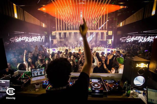 Sandy rivera se razdade maksimalno za fenovete