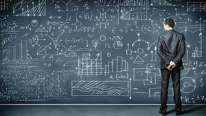 Пред черната дъска