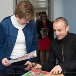 Бербатов дава автографи в Брюксел