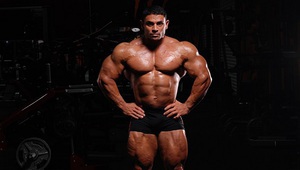 Бодибилдърът Добри Делев