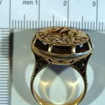 Масивен пръстен от английското съкровище на наши джебчийки