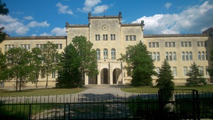 Сградата на Военната академия в София