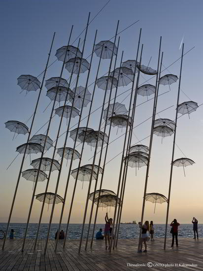 Инсталация с чадъри в Солун