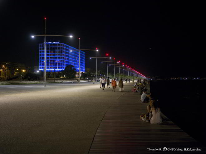 Солун, вечерна разходка по крайбрежната алея