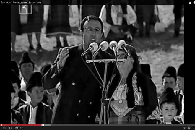 Prezidentat petar stoyanov v duet s valya balkanska