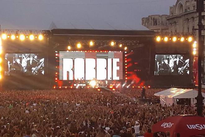 Robi uilyams na stsenata v bukuresht