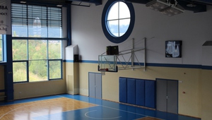 Спортната зала на "Българско школо"