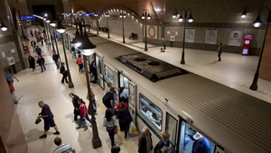 Метростанция "Лъвов мост"